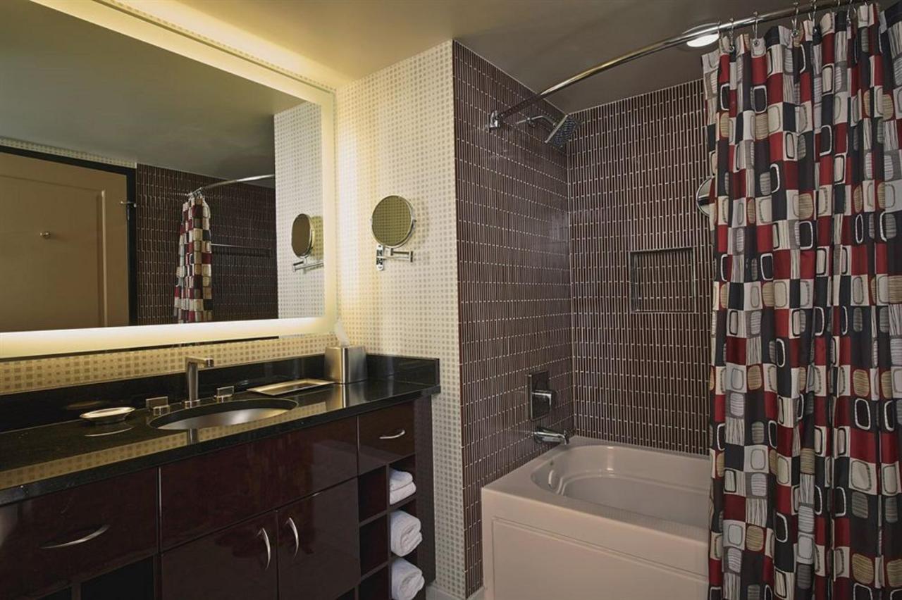 Suites At Elara Las Vegas Center Strip-No Resort Fees Exterior photo