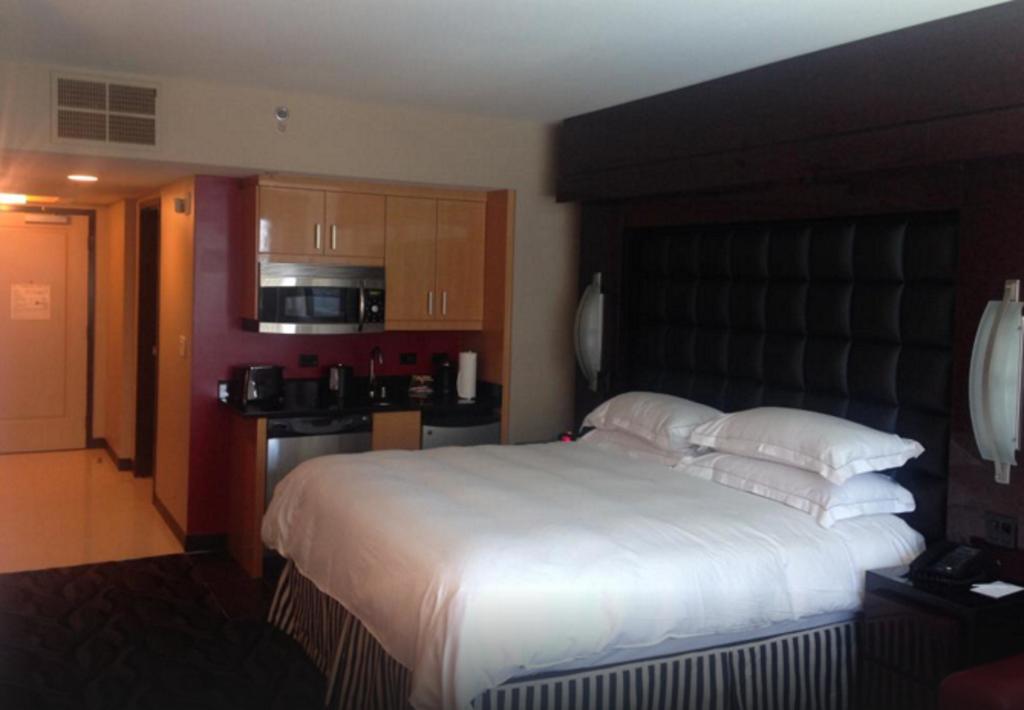 Suites At Elara Las Vegas Center Strip-No Resort Fees Room photo