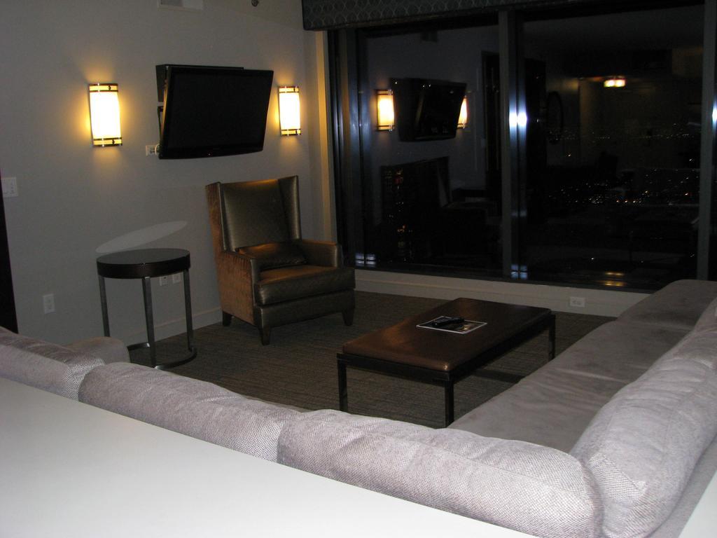 Suites At Elara Las Vegas Center Strip-No Resort Fees Room photo