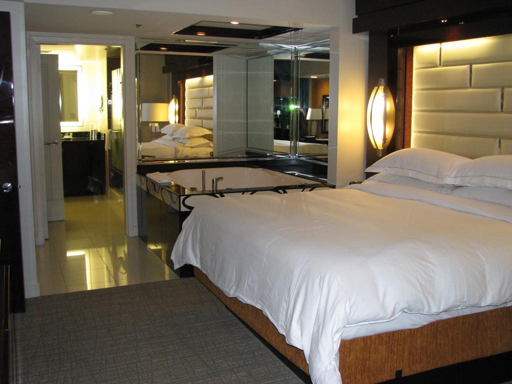 Suites At Elara Las Vegas Center Strip-No Resort Fees Room photo